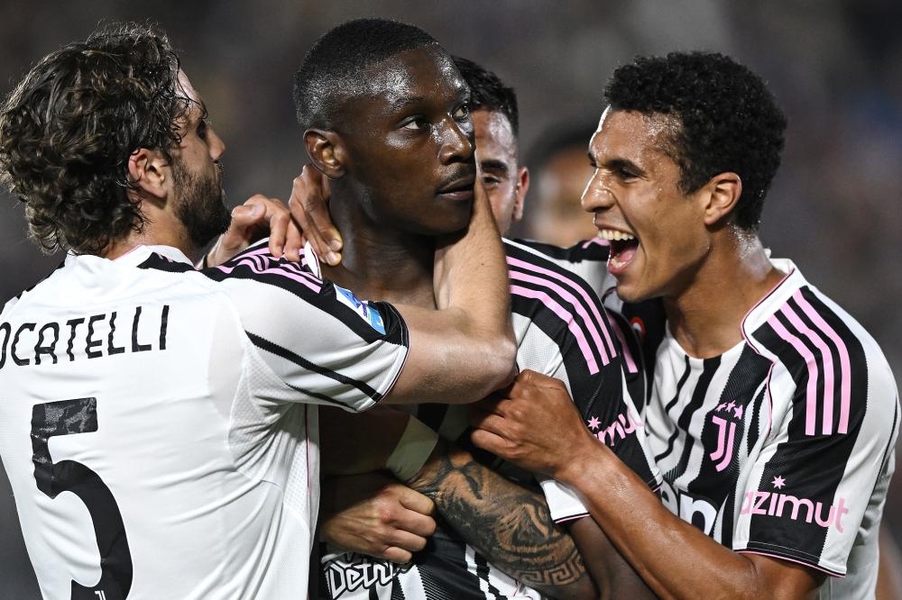 凯恩：即使赛季进百球，没欧冠或世界杯也很可能拿不到金球奖