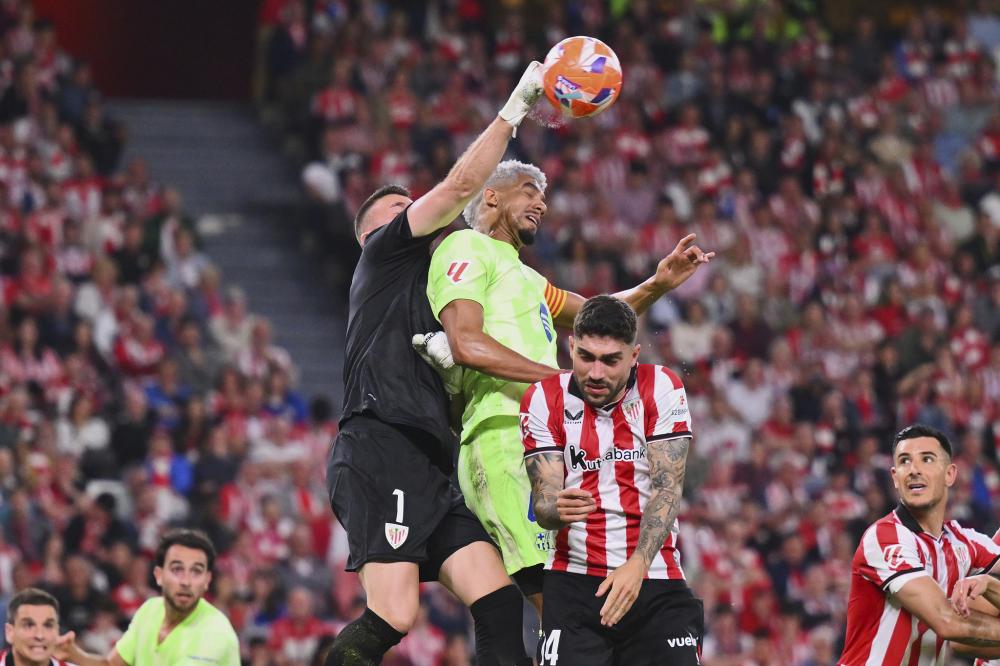 曼晚：多纳鲁马对加盟曼联持开放态度，但不会采取永久转会